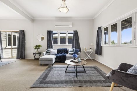 Photo of property in 15 Sillary Street, Hamilton East, Hamilton, 3216