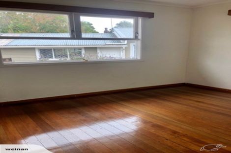 Photo of property in 34 Lincoln Road, Henderson, Auckland, 0610
