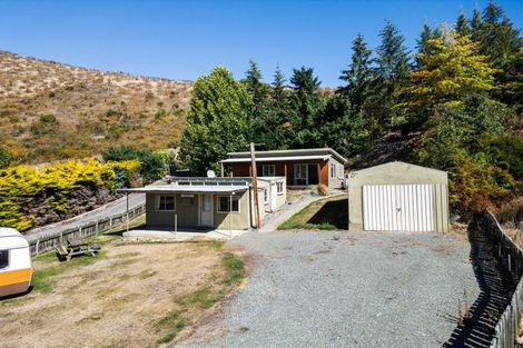 Photo of property in 24 Sutherland Road, Omarama, 9412