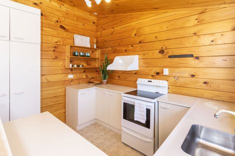 Photo of property in 11 Kauri Place, Tairua, 3508