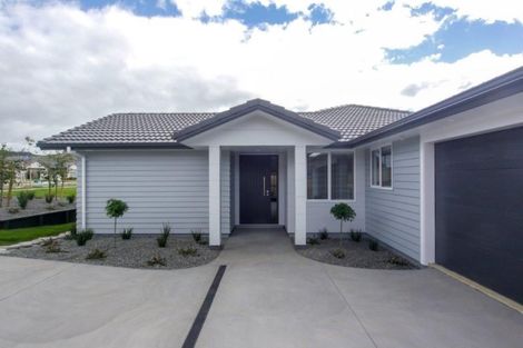 Photo of property in 2 Helenvale Crescent, Pokeno, 2402