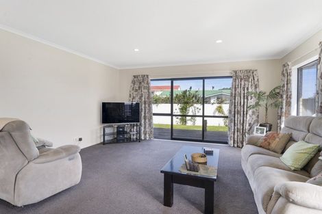 Photo of property in 3 Phoenix Court, Otaki, 5512
