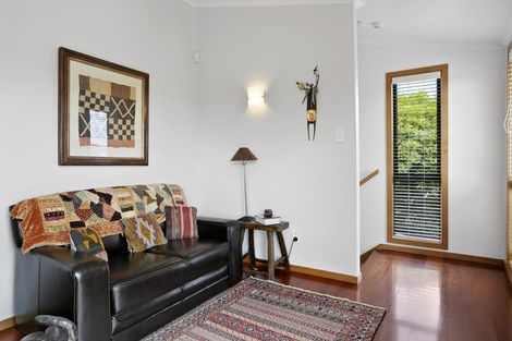 Photo of property in 27 Chesham Avenue, Waipahihi, Taupo, 3330