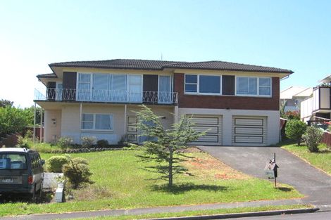 Photo of property in 11 Glenveagh Drive, Mount Roskill, Auckland, 1041