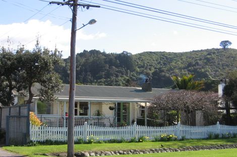 Photo of property in 12 Bethune Street, Featherston, 5710