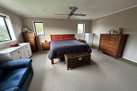 Photo of property in 1 Fernbank Lane, Greenhithe, Auckland, 0632