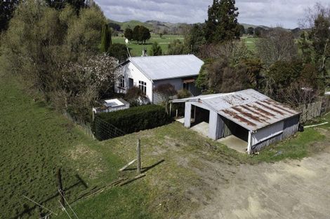 Photo of property in 29 Tutaekara Road, Pahiatua, 4987