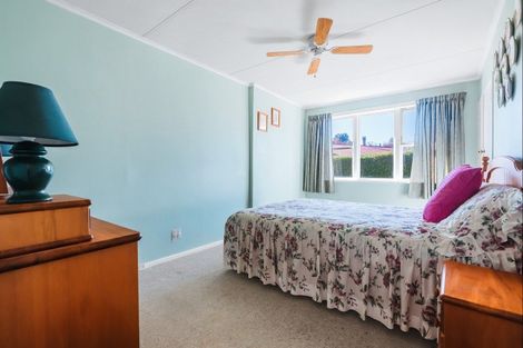 Photo of property in 71 Te Herekiekie Street, Turangi, 3334