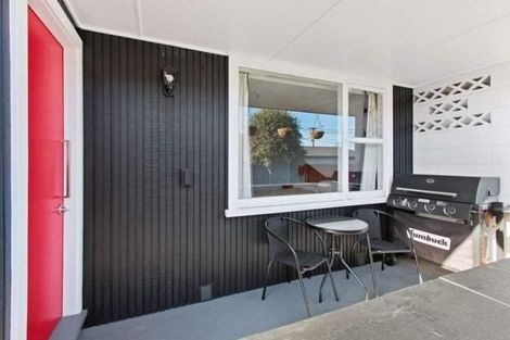 Photo of property in 2/182 Bowhill Road, New Brighton, Christchurch, 8083