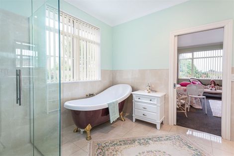 Photo of property in 10 Meeking Place, Aidanfield, Christchurch, 8025