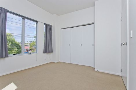 Photo of property in 433a West Coast Road, Glen Eden, Auckland, 0602