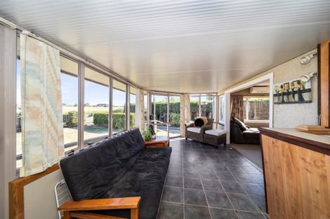 Photo of property in 50 Ketemarae Road, Normanby, Hawera, 4614