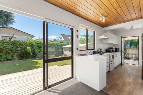 Photo of property in 30 Percy Road, Papamoa Beach, Papamoa, 3118