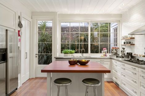 Photo of property in 51 Church Street, Devonport, Auckland, 0624