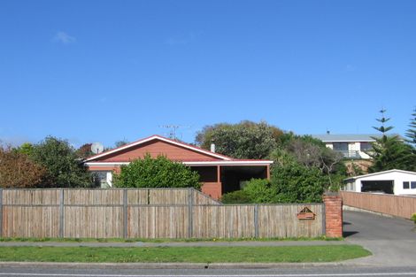 Photo of property in 22 Rutherford Drive, Waikanae Beach, Waikanae, 5036