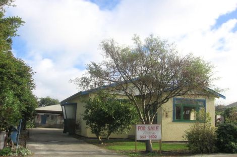 Photo of property in 4 Burns Avenue, Takaro, Palmerston North, 4412