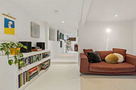 Photo of property in 119 Matipo Road, Te Atatu Peninsula, Auckland, 0610