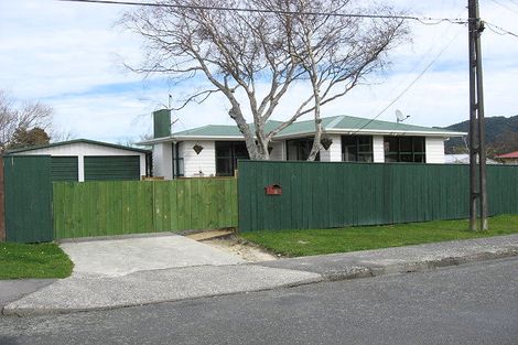 Photo of property in 6 Derwent Street, Wainuiomata, Lower Hutt, 5014