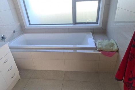 Photo of property in 58 Anglers Avenue, Warea, New Plymouth, 4381