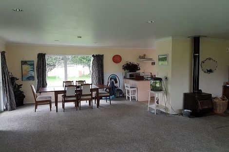 Photo of property in 123 Riverbank Road Extension, Otaki, 5512