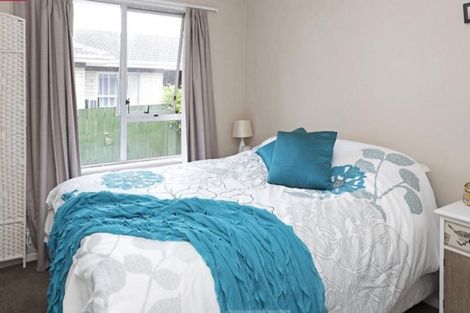 Photo of property in 1/17 Liam Place, Half Moon Bay, Auckland, 2012