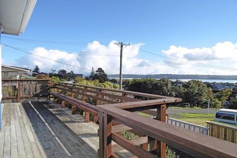 Photo of property in 35 Scott Avenue, Mangere Bridge, Auckland, 2022