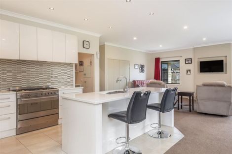 Photo of property in 215 Cumberland Drive, Flagstaff, Hamilton, 3210