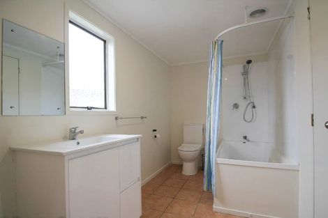 Photo of property in 5 Janese Place, Weymouth, Auckland, 2103