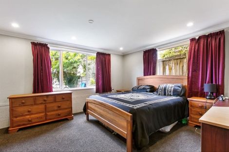 Photo of property in 10 Wharf Road, Te Atatu Peninsula, Auckland, 0610