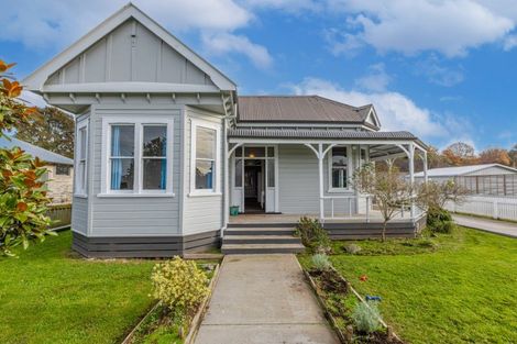 Photo of property in 12 Brogden Street, Otane, 4202