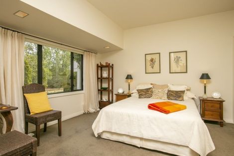 Photo of property in 104 Oxford Street, Martinborough, 5711