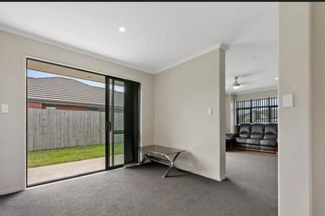 Photo of property in 11 Leet Crescent, Papamoa Beach, Papamoa, 3118