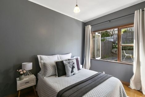 Photo of property in 35 Bankot Crescent, Ngaio, Wellington, 6035