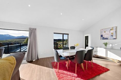 Photo of property in 10 Falconer Rise, Jacks Point, Queenstown, 9371