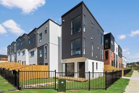 Photo of property in 14a Picturesque Drive, Flat Bush, Auckland, 2019