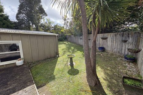 Photo of property in 37a Seaton Road, Murrays Bay, Auckland, 0630