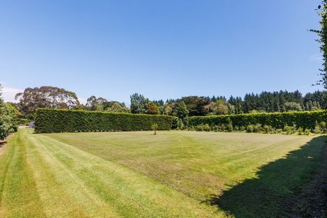 Photo of property in 126 Turitea Road, Fitzherbert, Palmerston North, 4472