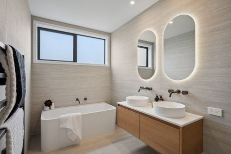 Photo of property in 7 Mason Street, Wanaka, 9305