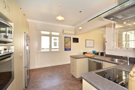 Photo of property in 8 Pretoria Avenue, Saint Clair, Dunedin, 9012