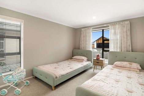 Photo of property in 4 Hunter Lane, Amberley, 7410