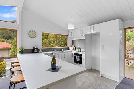 Photo of property in 10 Kerkwall Drive, Naenae, Lower Hutt, 5011