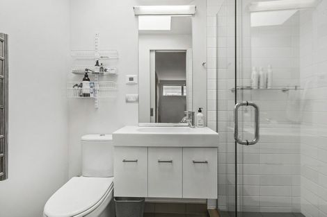 Photo of property in 1/38 Ferry Street, Seatoun, Wellington, 6022