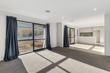 Photo of property in 23 Mcdonnell Road, Arrowtown, 9302
