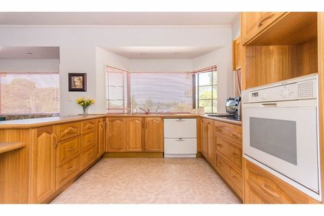 Photo of property in 209 Woodlands Park Road, Titirangi, Auckland, 0604