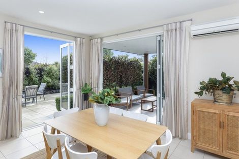 Photo of property in 16 Worsleys Road, Cracroft, Christchurch, 8025