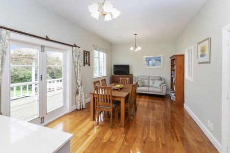 Photo of property in 14 Worsleys Road, Cracroft, Christchurch, 8025