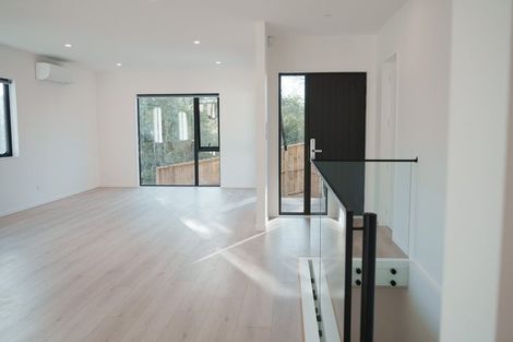 Photo of property in 18a Pavola Grove, Glenfield, Auckland, 0629