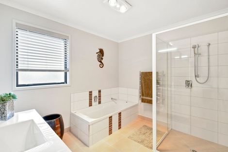 Photo of property in 7 Fausett Road, Ararimu, Drury, 2579