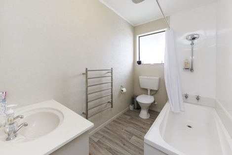 Photo of property in 7 Cedar Grove, Highbury, Palmerston North, 4412