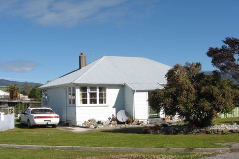 Photo of property in 70 Wakefield Street, Westport, 7825